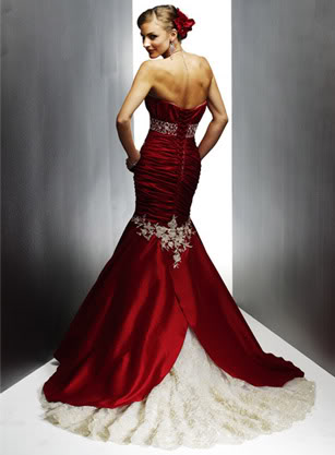 used red wedding dress